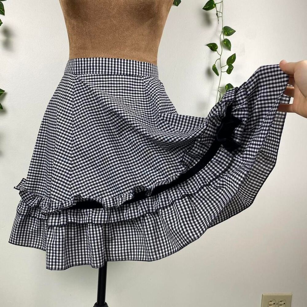 Black and white checkered mini flair skirt ruffle velvet bow dark alt emo preppy